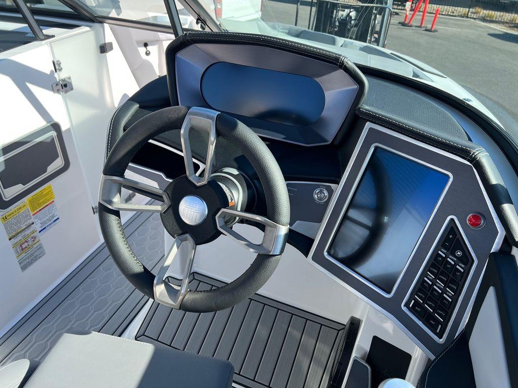 2024 MasterCraft XT22 T