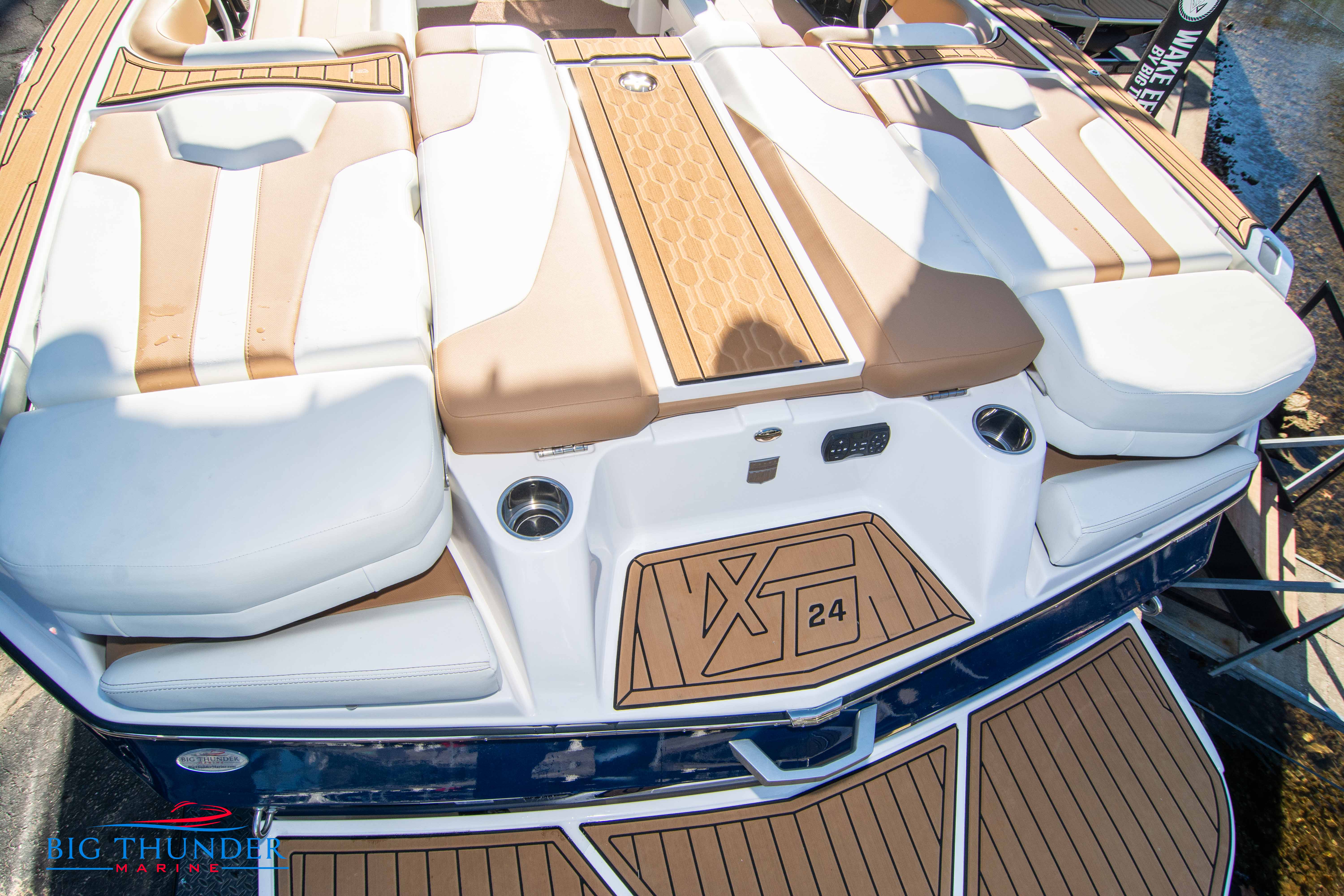 2023 Mastercraft XT24