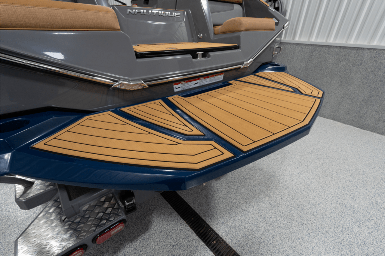 2024 Nautique Super Air G25 630HP/Telescoping tower!!