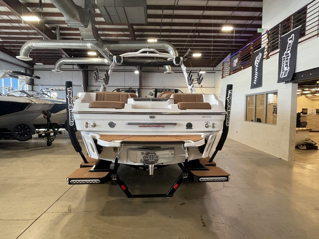 2025 Malibu Boats 22 MXZ