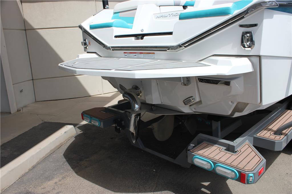 2022 Super Air Nautique G23 – Reef Blue Metal Flake
