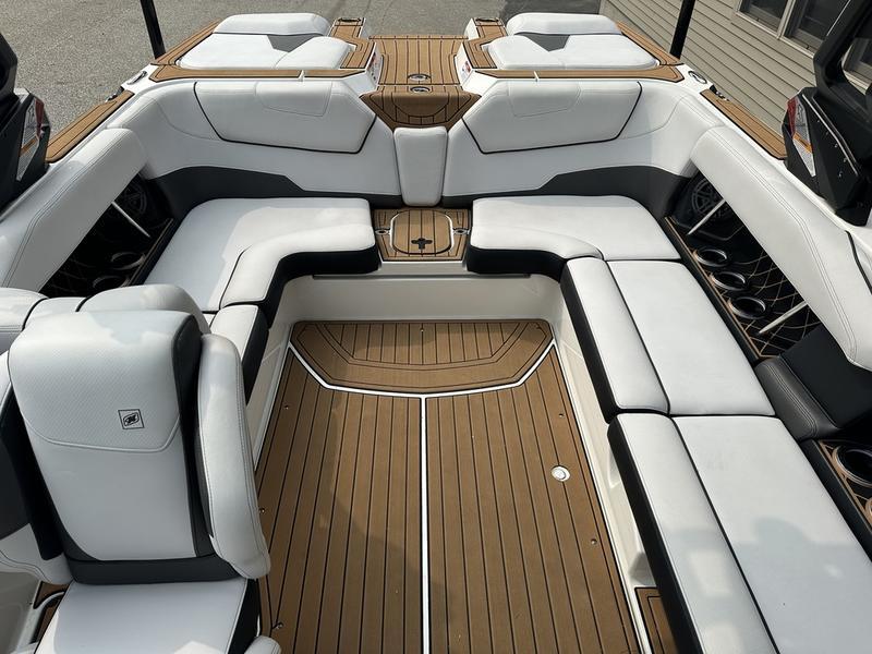 2019 Nautique GS22