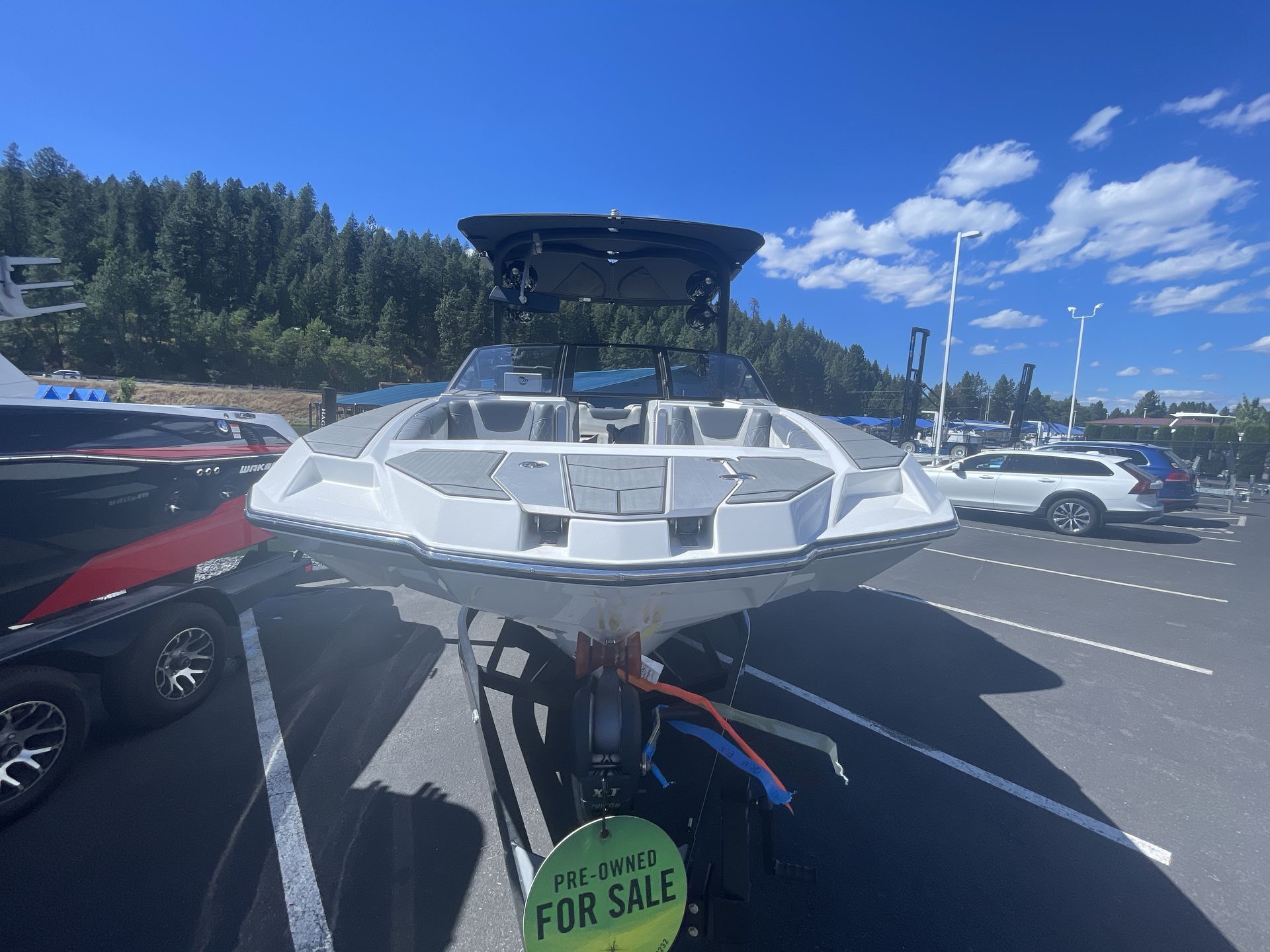 2021 Malibu M240