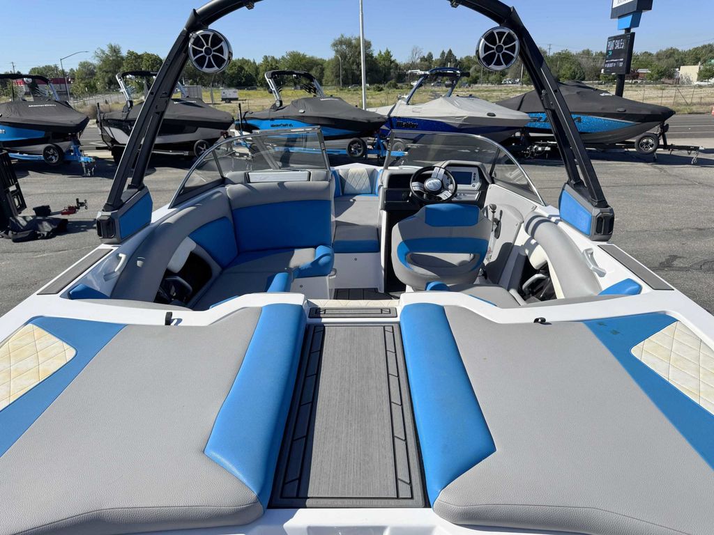 2019 Tige R21
