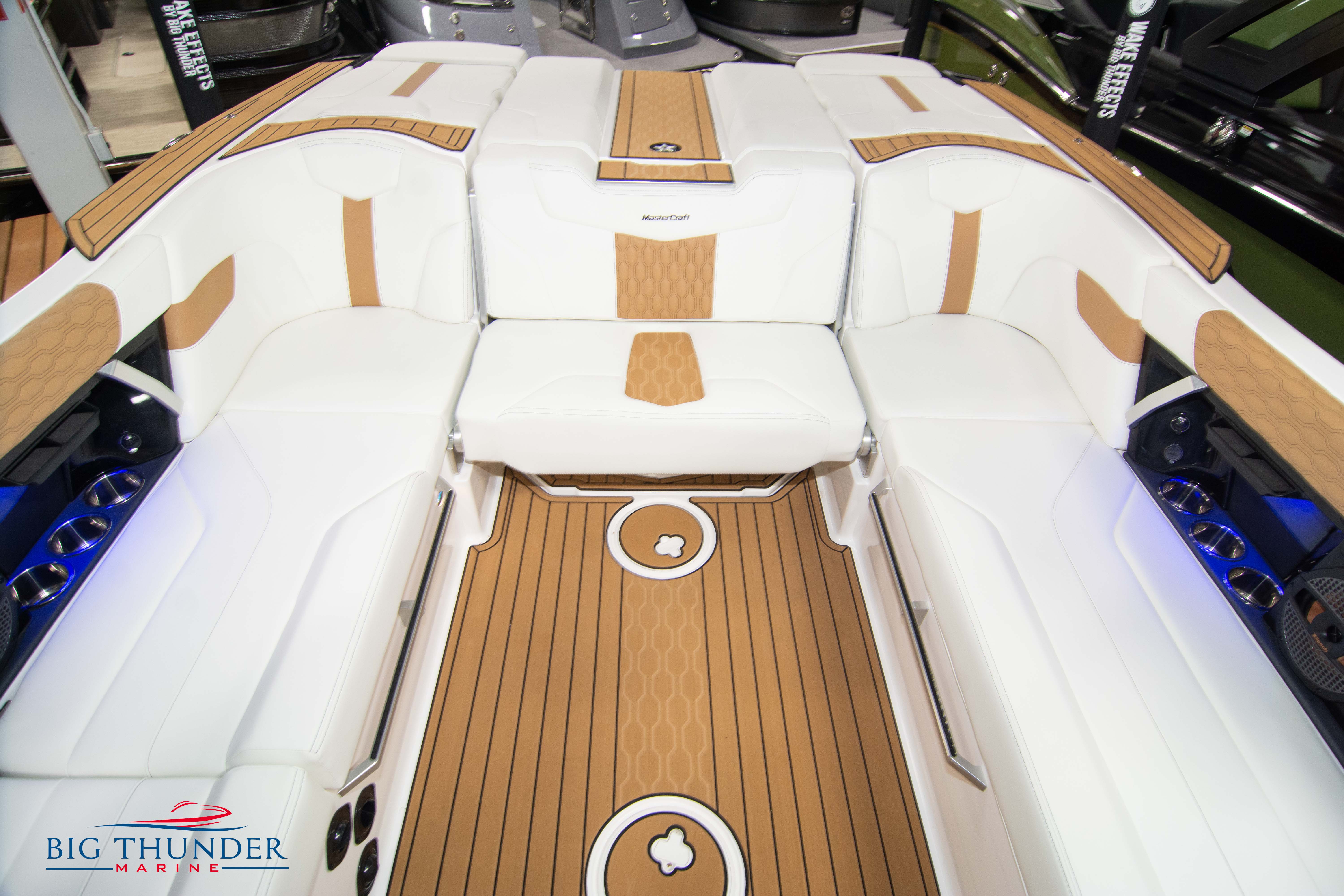 2023 Mastercraft XT23