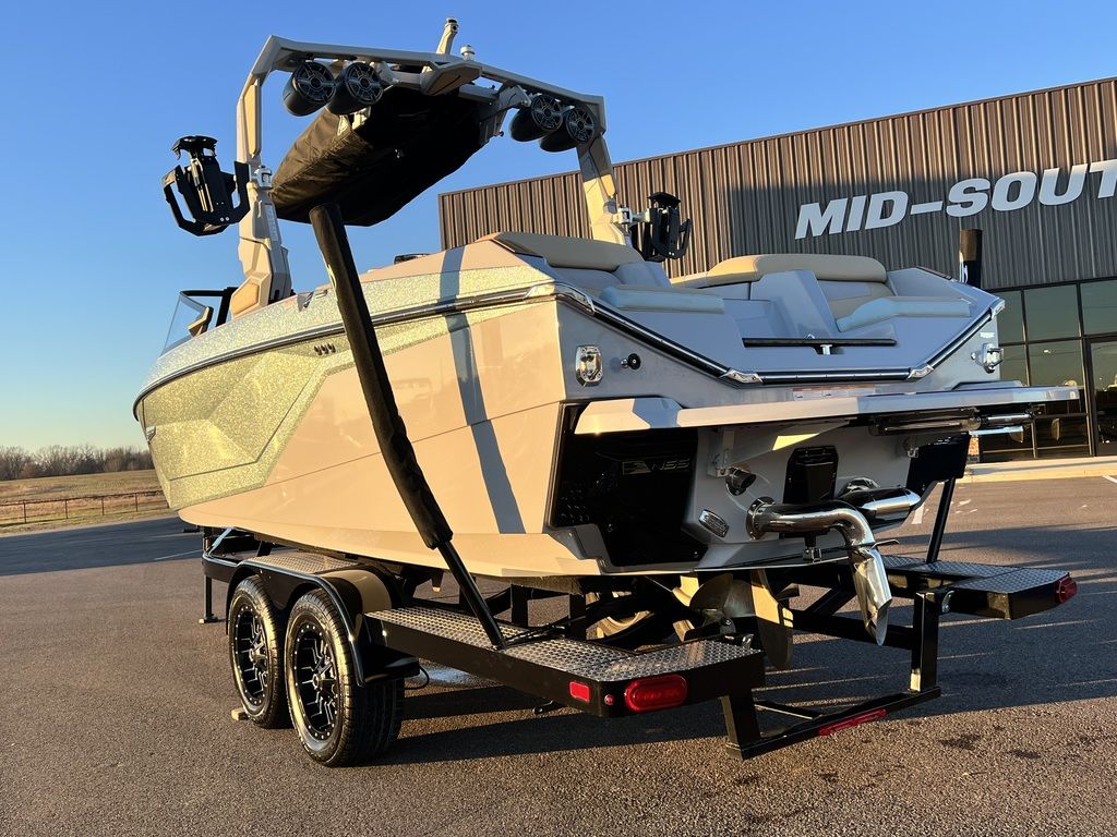 2022 Nautique G23