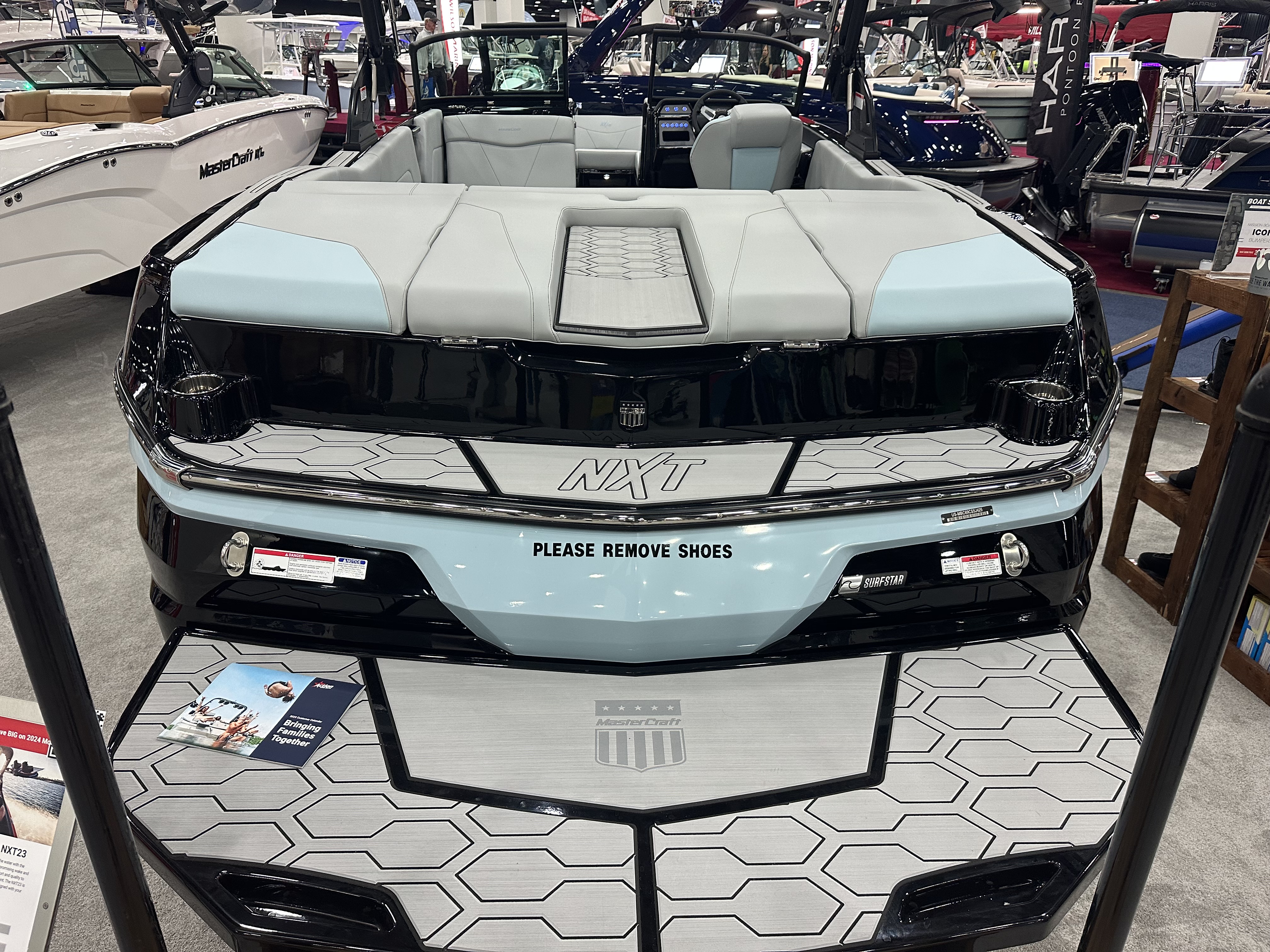 2025 MasterCraft NXT23