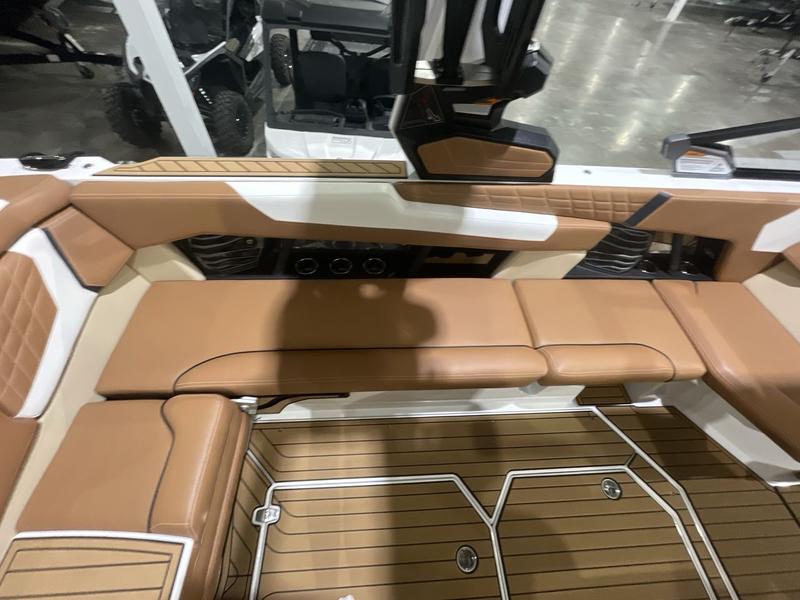 2022 Nautique G25