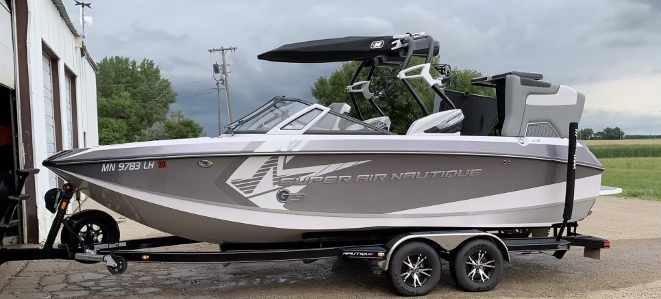 boat.Title