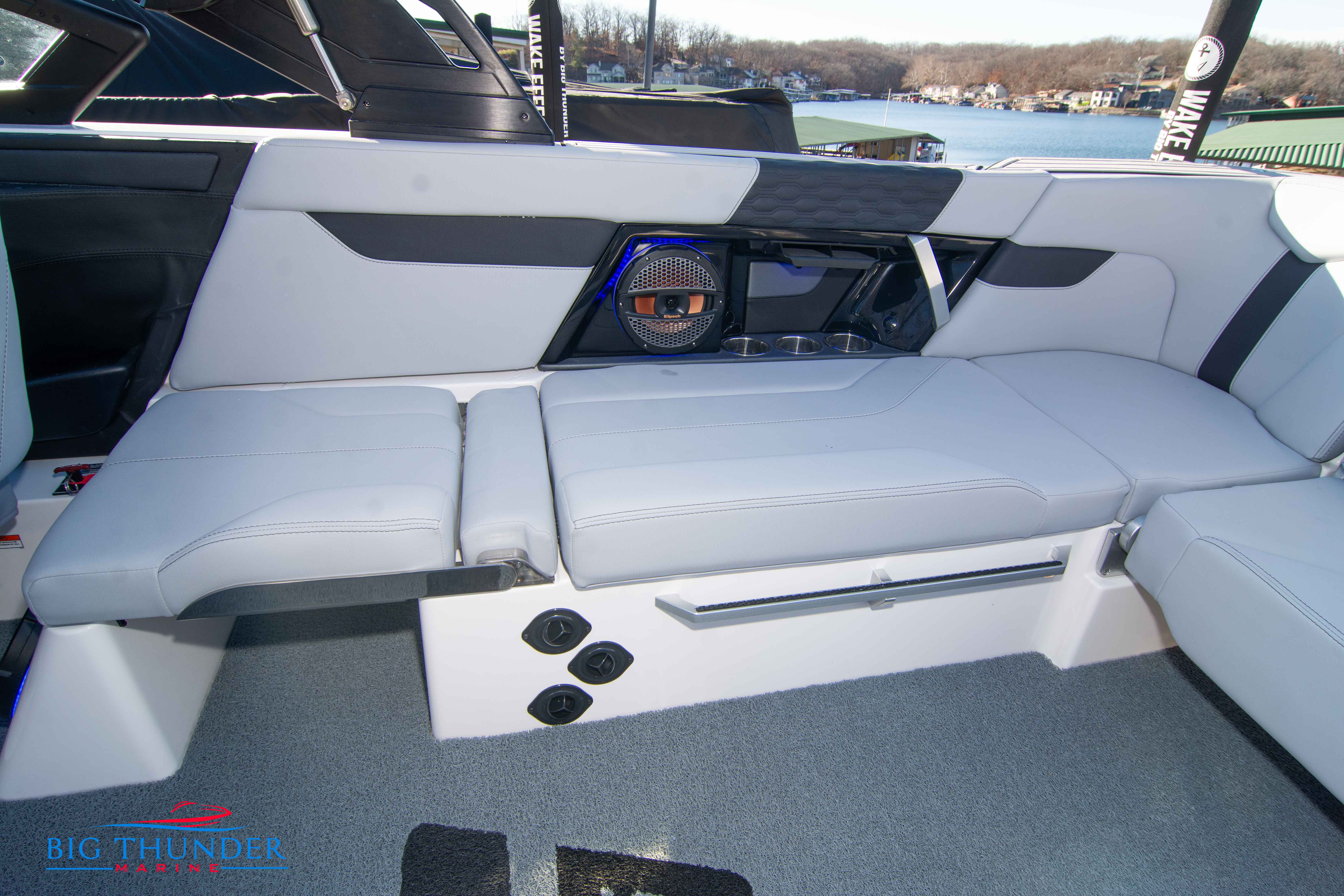 2024 Mastercraft XT25