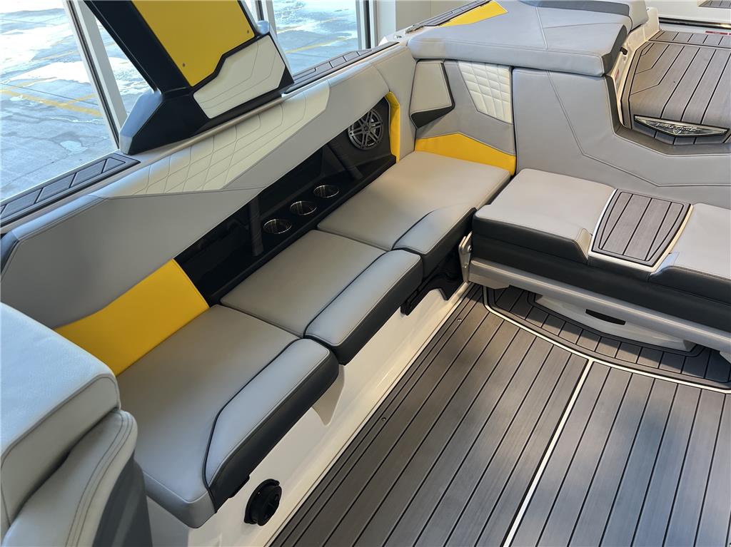 2023 Nautique S23