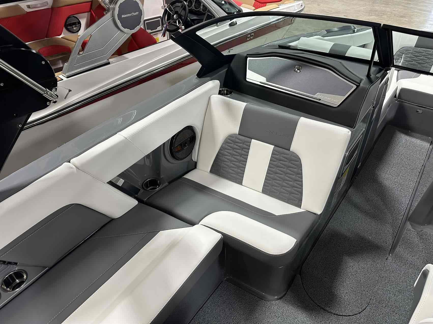 2025 Mastercraft X22