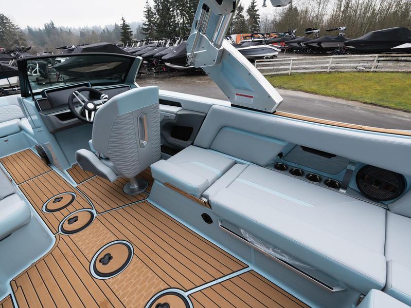 2025 MasterCraft X24