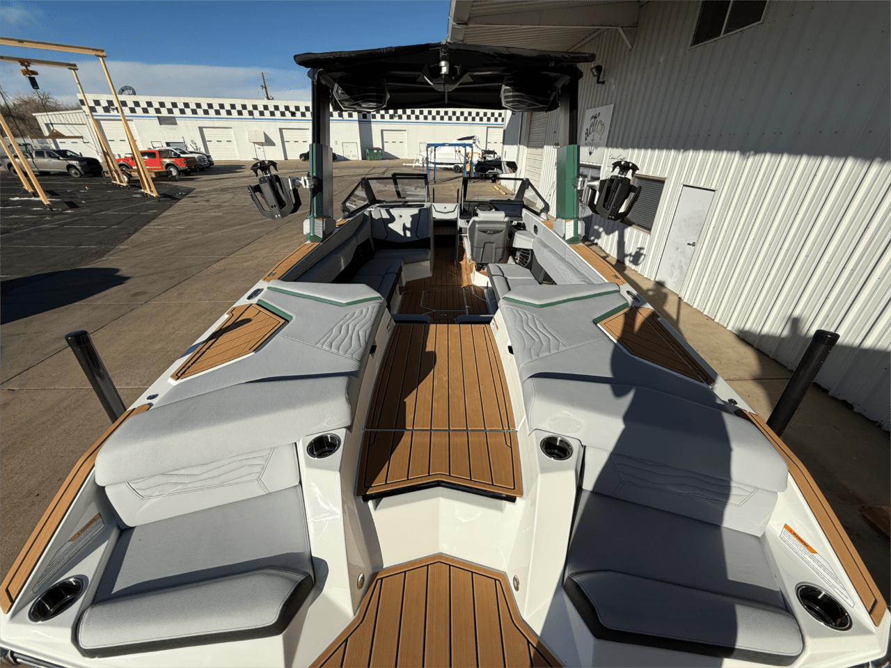 2025 Nautique G25