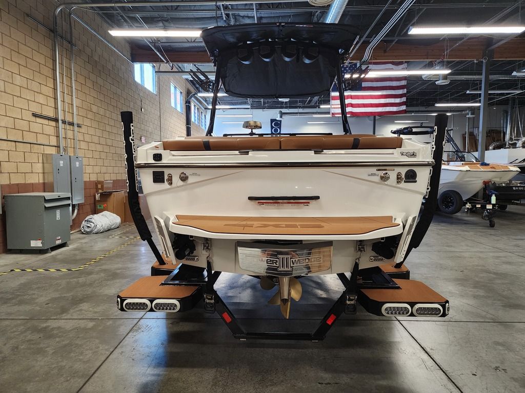2025 Axis Wake Research T220