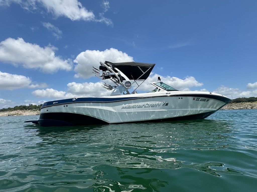 2019 MasterCraft XT23