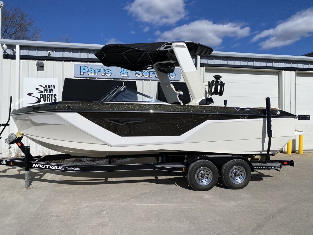 boat.Title