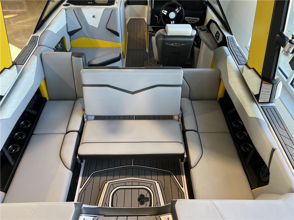 2023 Nautique S23