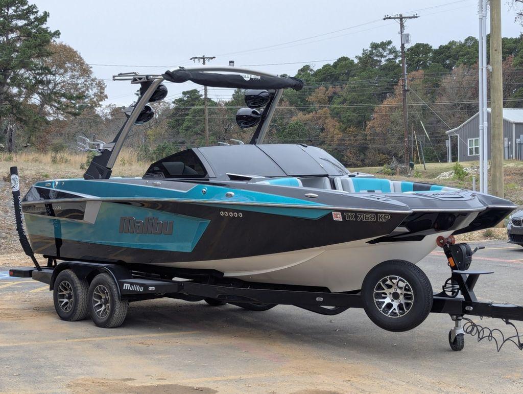 2022 Malibu 23 MXZ