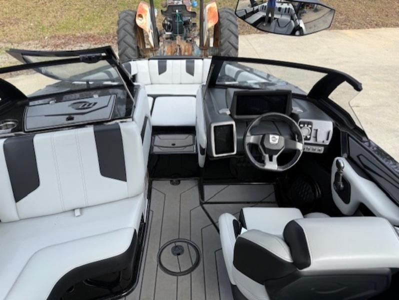 2023 MALIBU 21LX