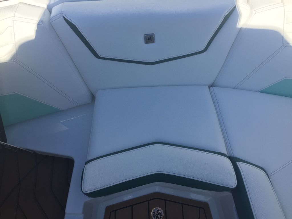 2025 Nautique Super Air Nautique G21