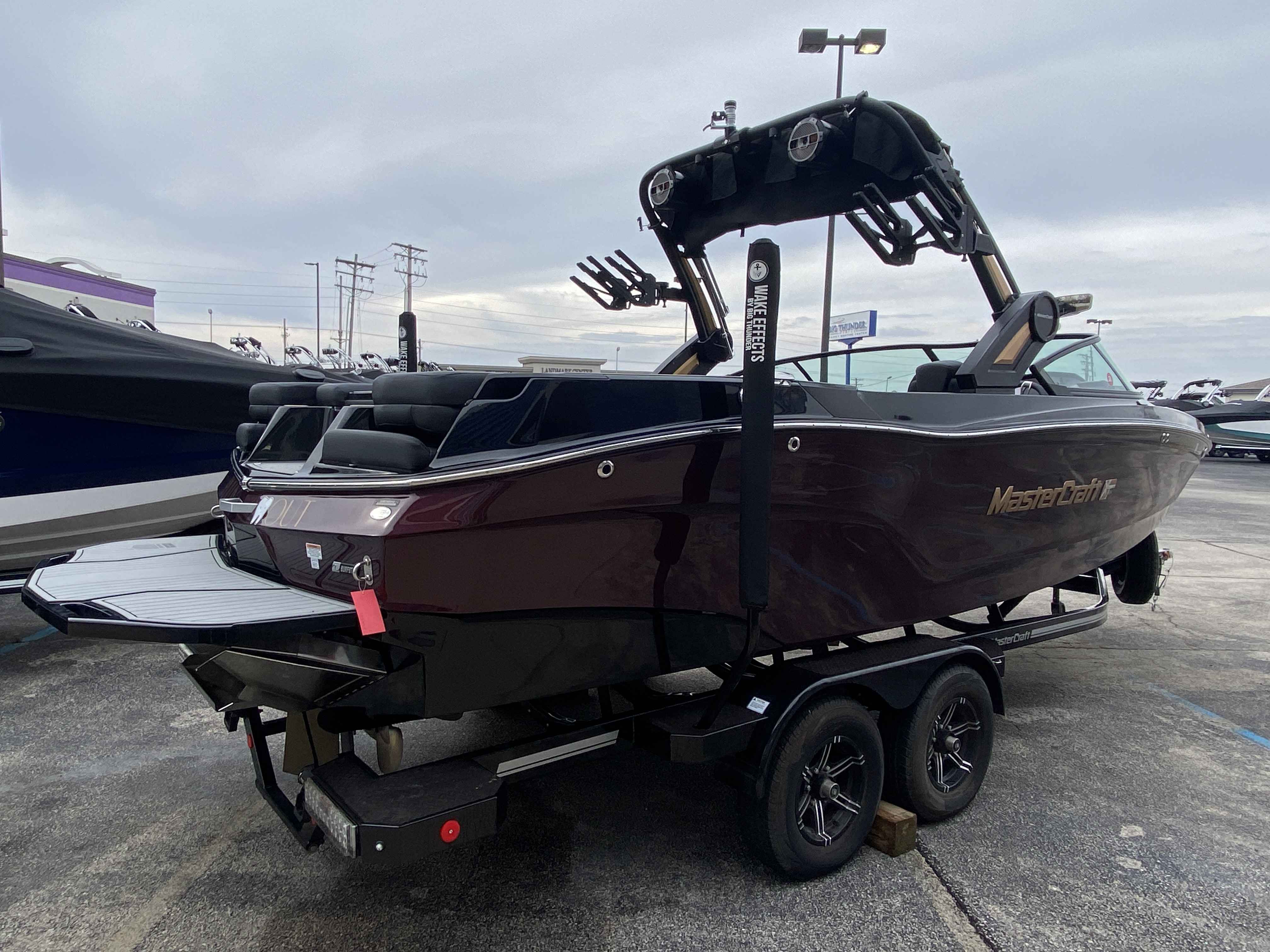2022 MasterCraft XT24
