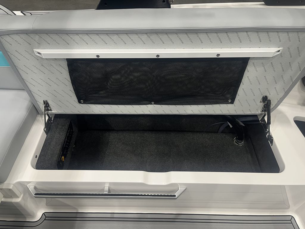 2025 MasterCraft XT22T