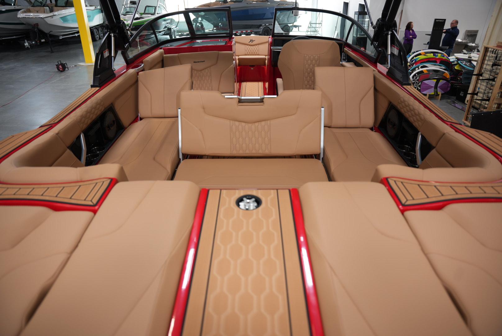 2025 MasterCraft XT24 - EXECUTIVE DEMO - COMING OCTOBER 15! Icon