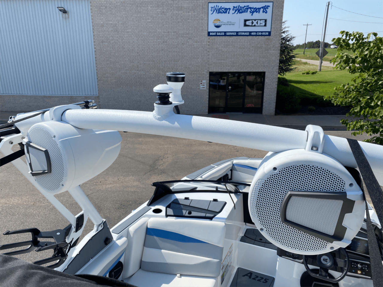 2024 Axis A225