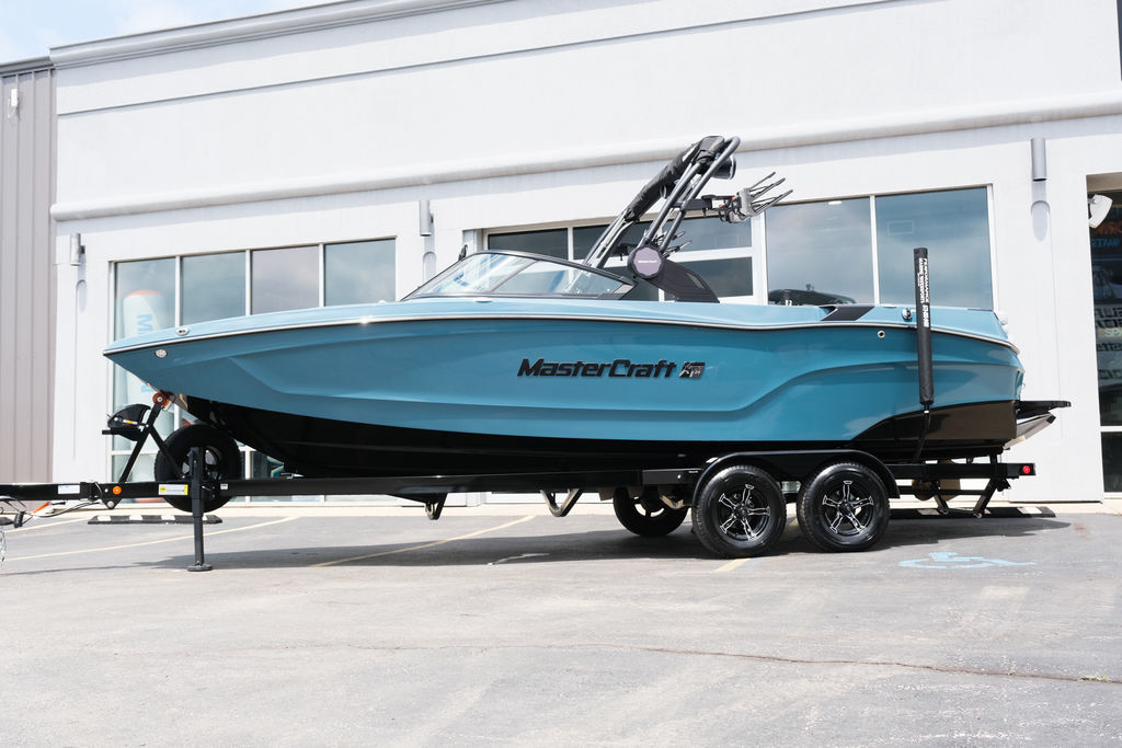2025 MasterCraft XT24 Icon