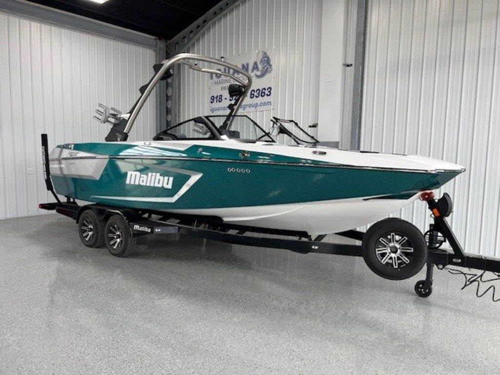 2024 Malibu Boats 24 MXZ