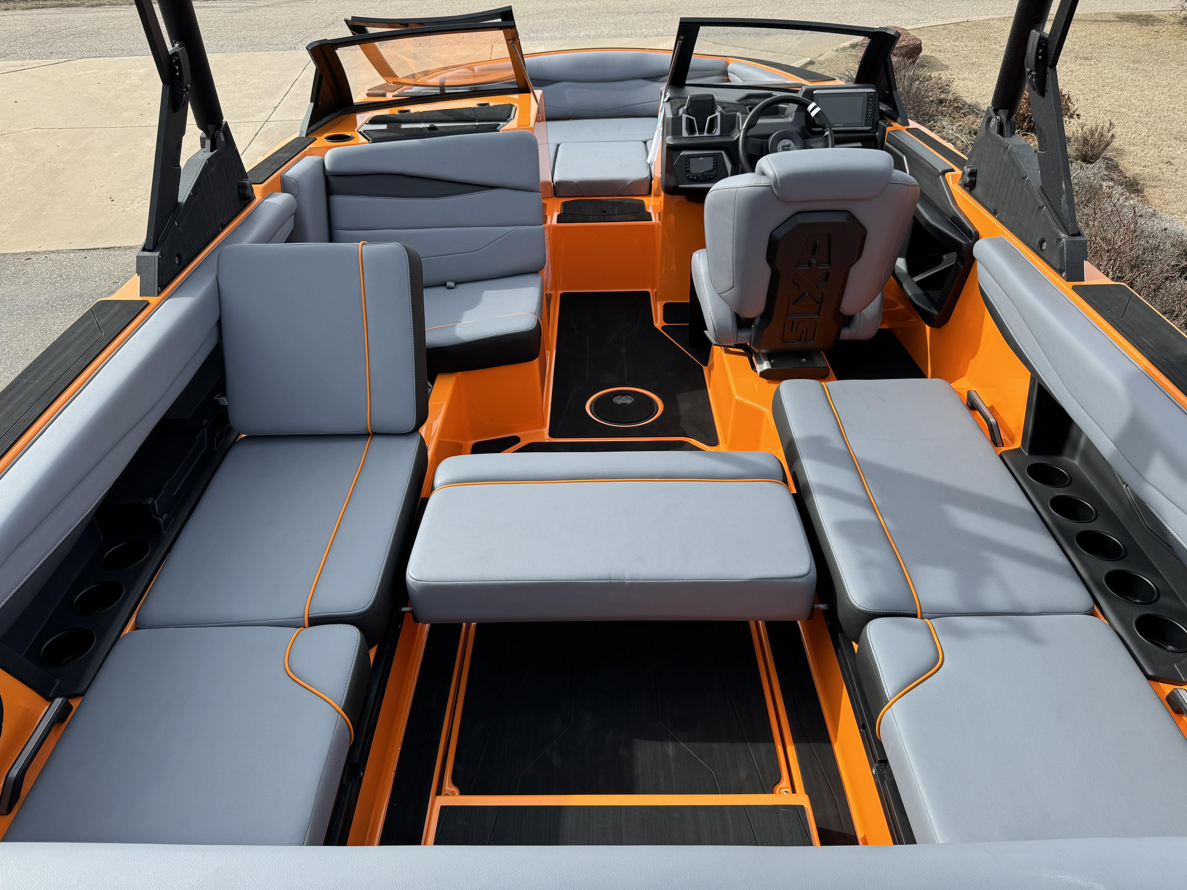 2024 Axis A225