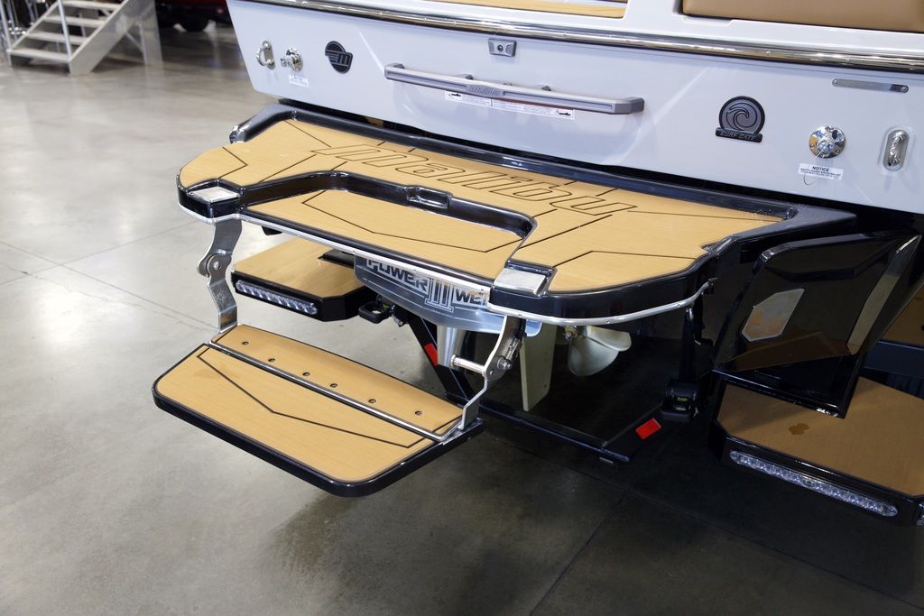 2025 Malibu Boats 25 LSV