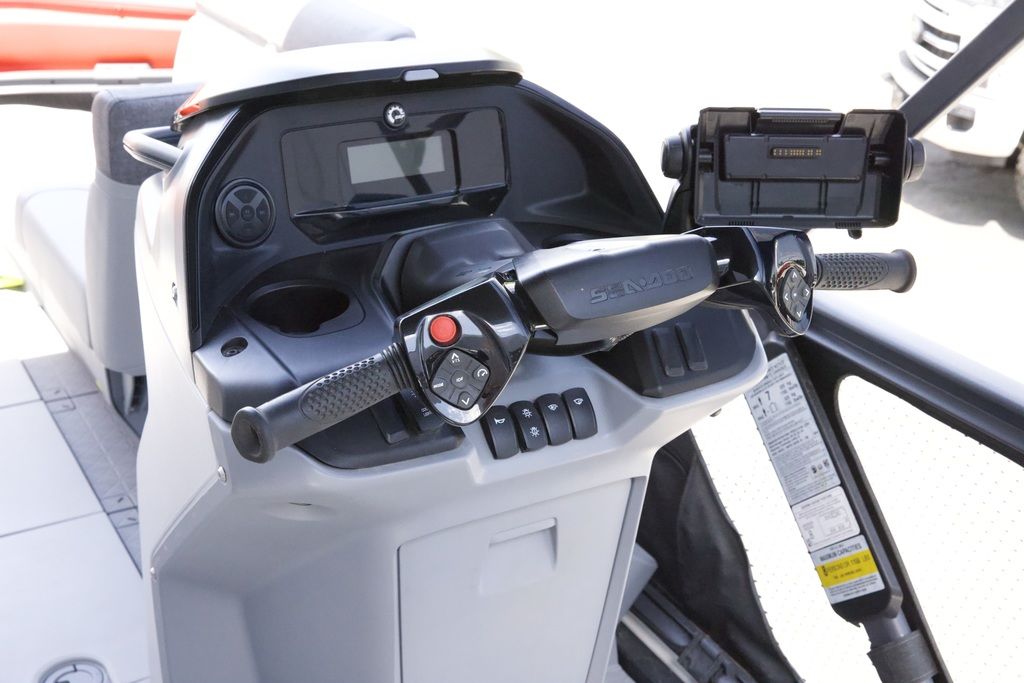 2024 Sea-Doo Switch
