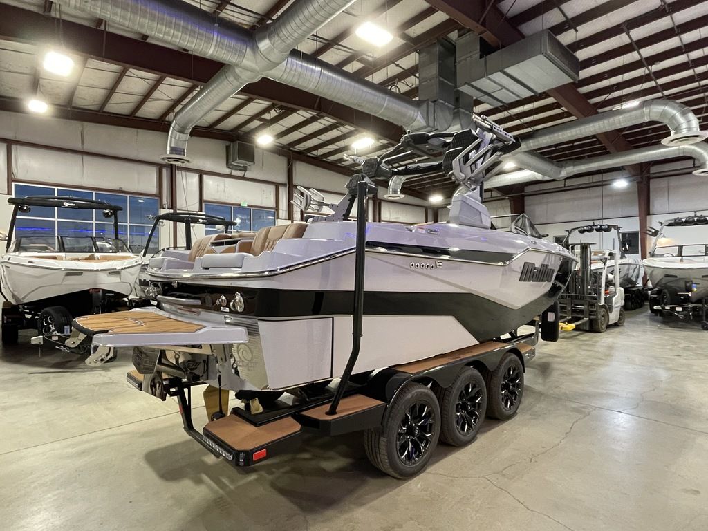 2025 Malibu Boats M230