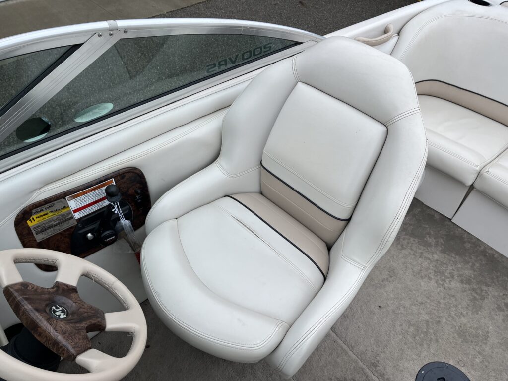 1998 MasterCraft MariStar 200