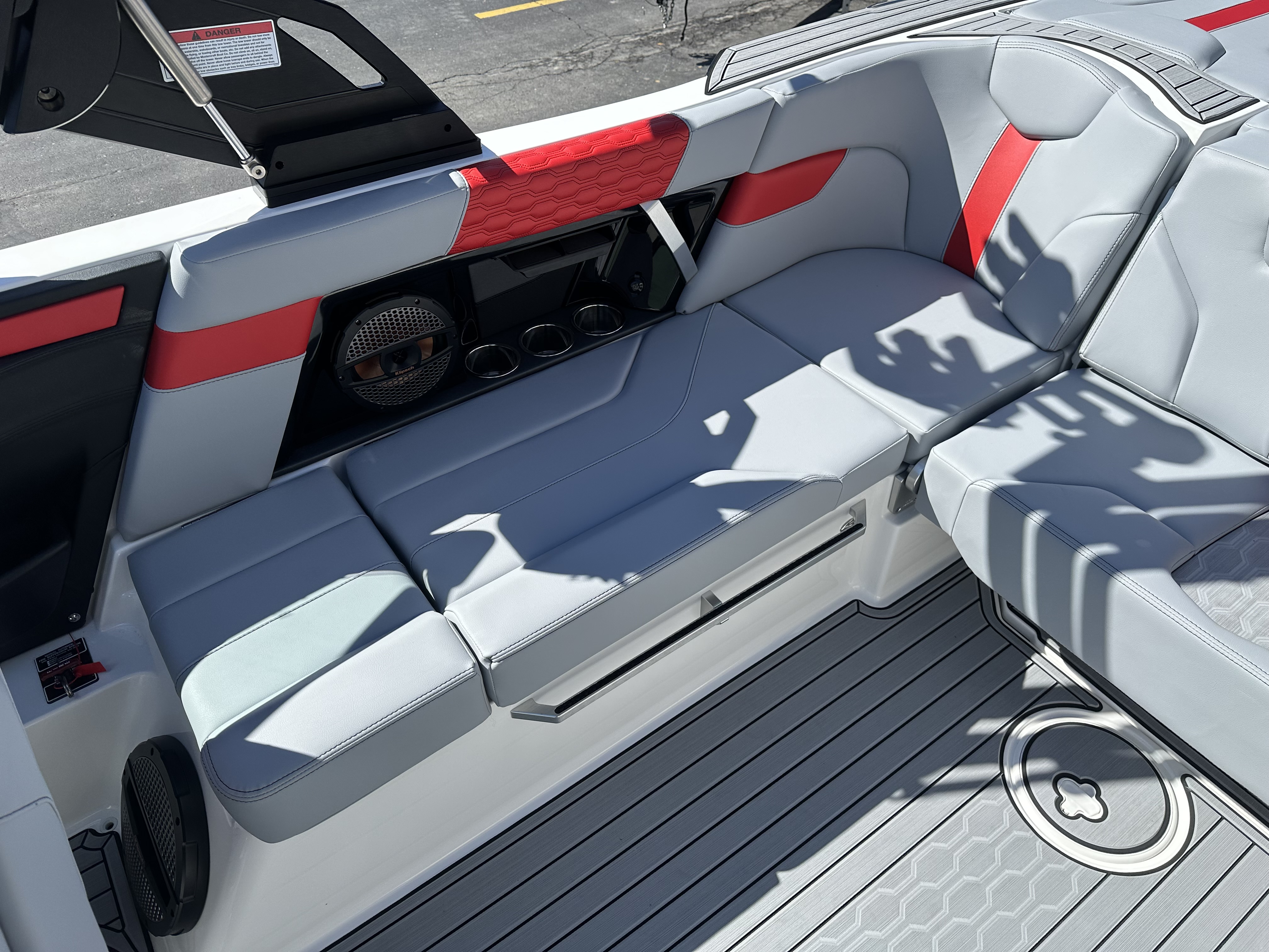 2024 MasterCraft XT23