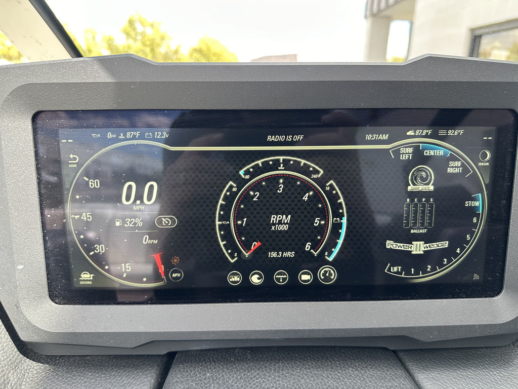 2023 Malibu Boats 22 LSV