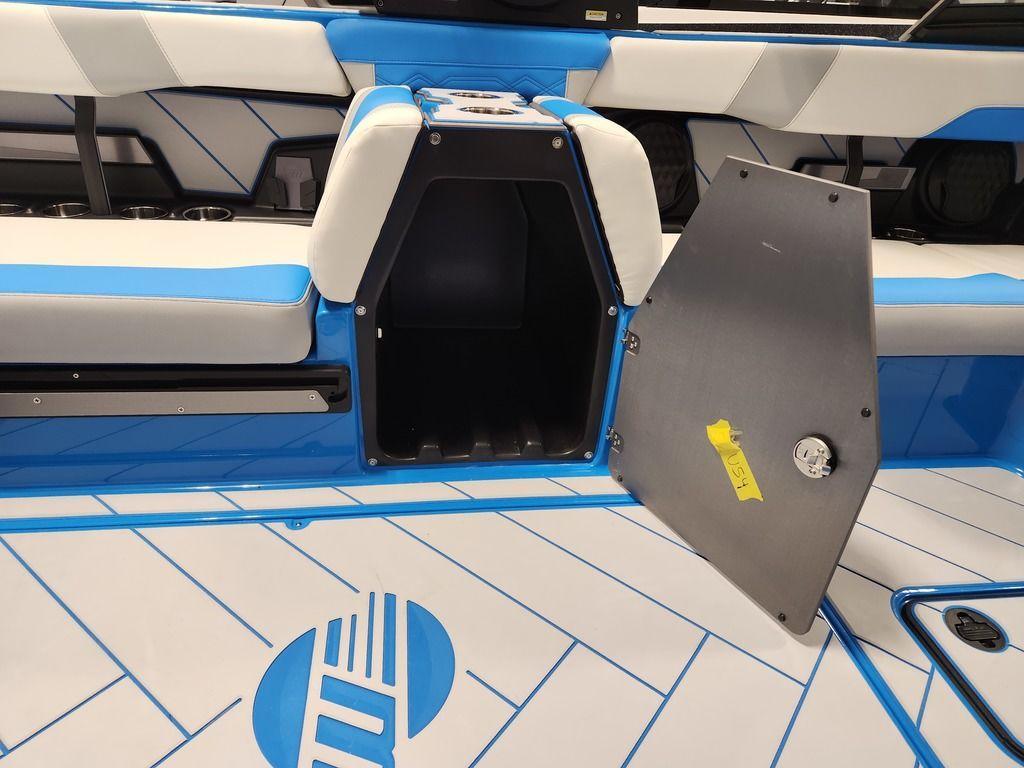 2023 malibu boats 26-LSV