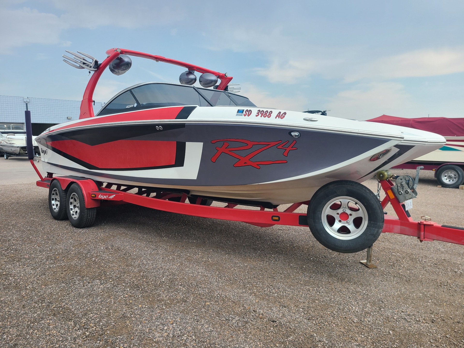  TIGE RZ4