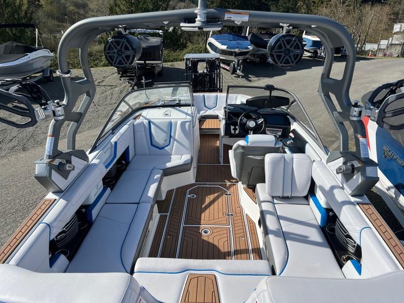 2017 Nautique G23