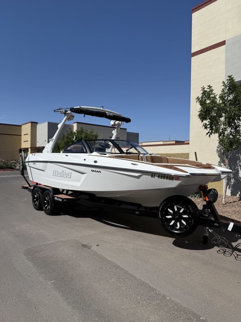 2022 Malibu Boats 23 MXZ