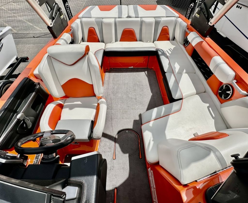 2020 Malibu Boats 21 VLX