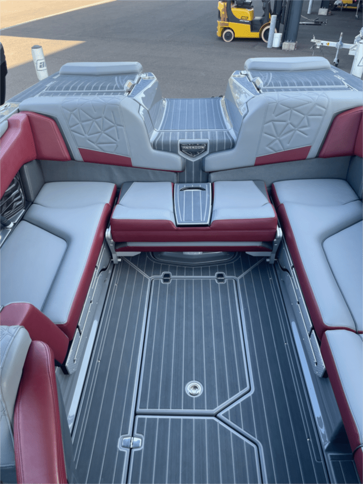 2023 Paragon 23  130 hours