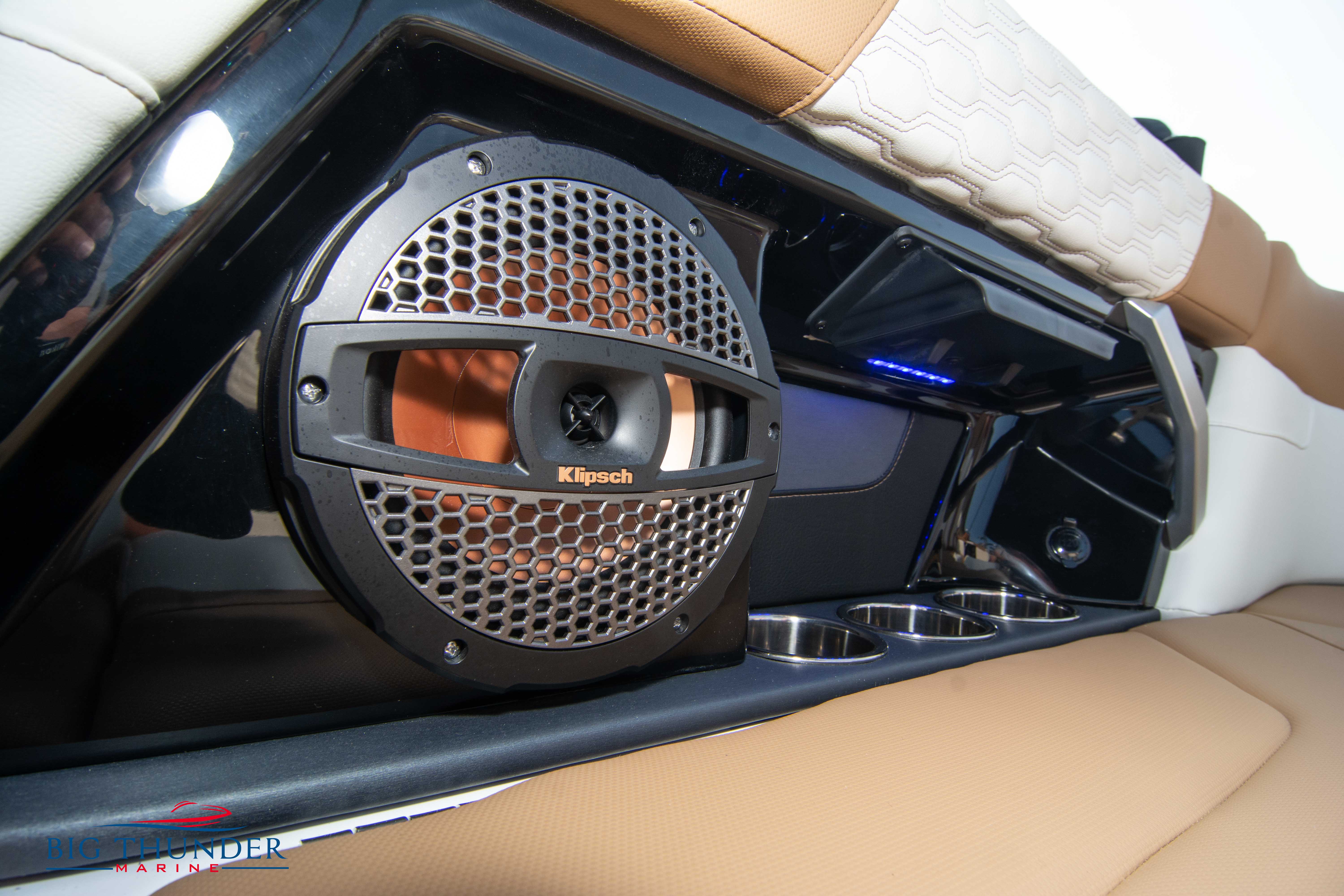 2023 Mastercraft XT24
