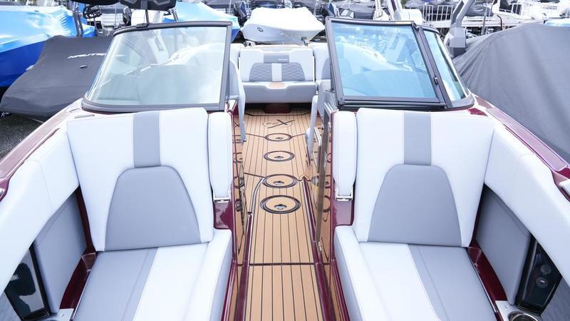 2023 MasterCraft X24