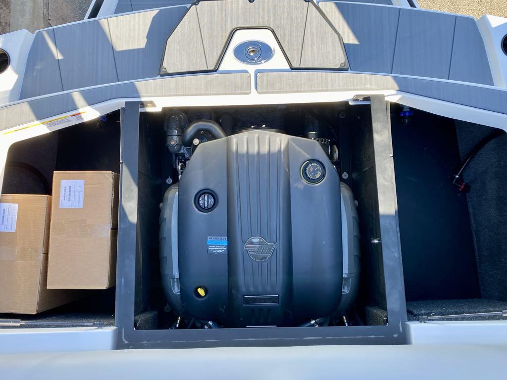 2025 Axis T220