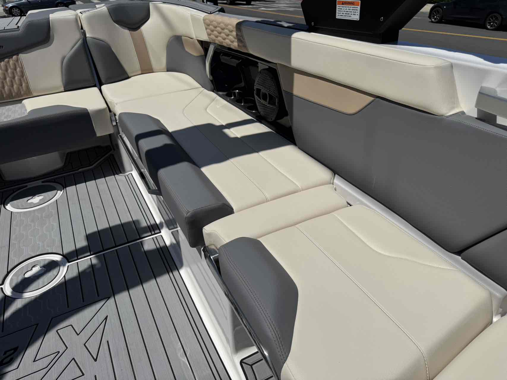 2024 MasterCraft XT25