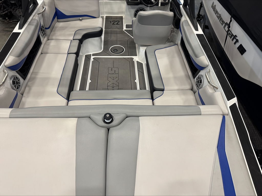 2018 Axis Wake Research T22 Icon