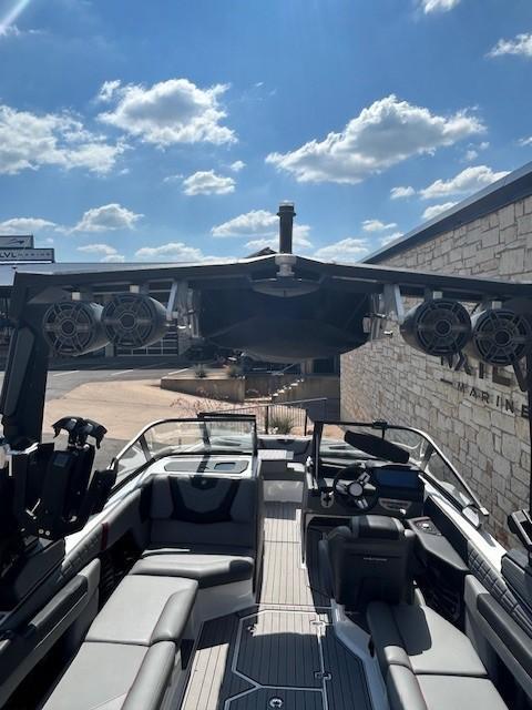 2022 Nautique G23